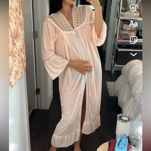 Vintage Lace Trim Nightgown